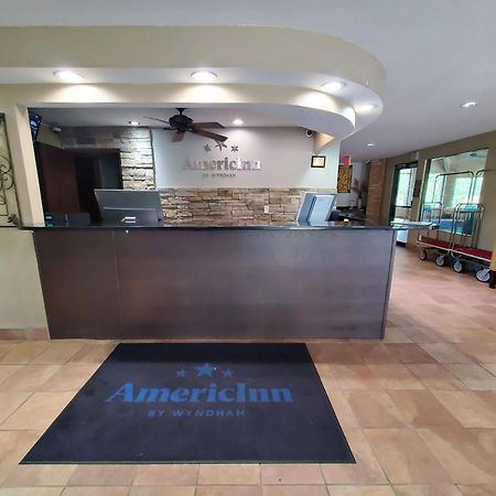 Americinn And Suites By Wyndham Delafield-Waukesha-Milwaukee Ngoại thất bức ảnh
