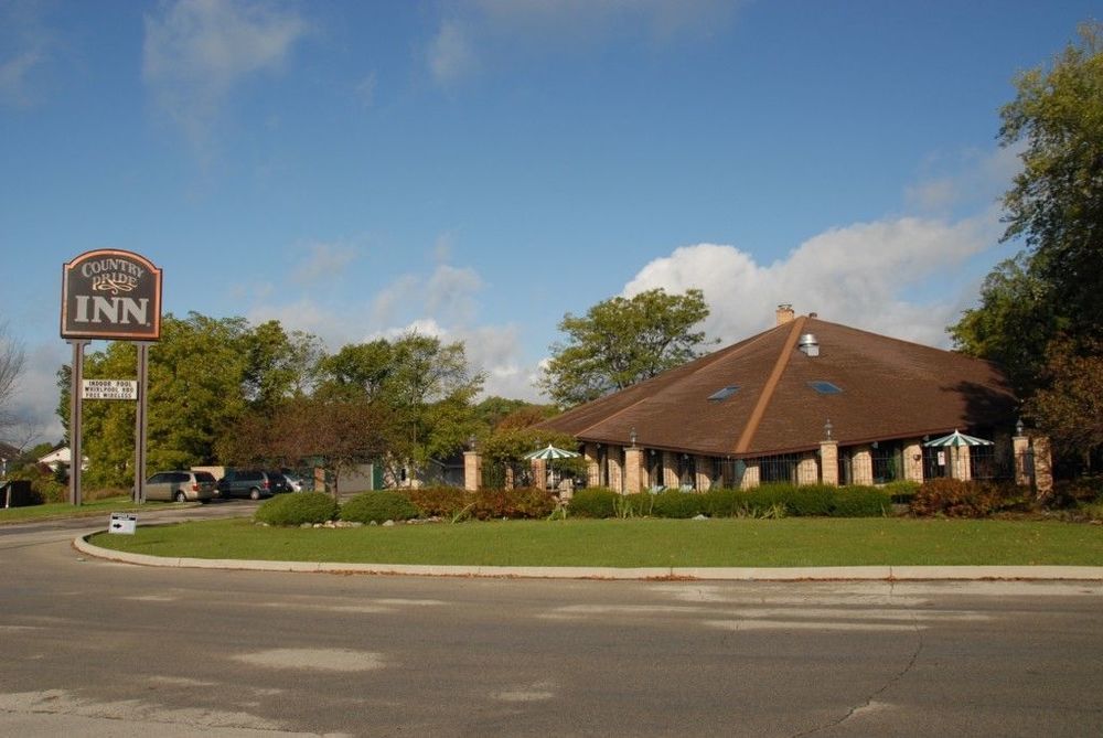 Americinn And Suites By Wyndham Delafield-Waukesha-Milwaukee Ngoại thất bức ảnh