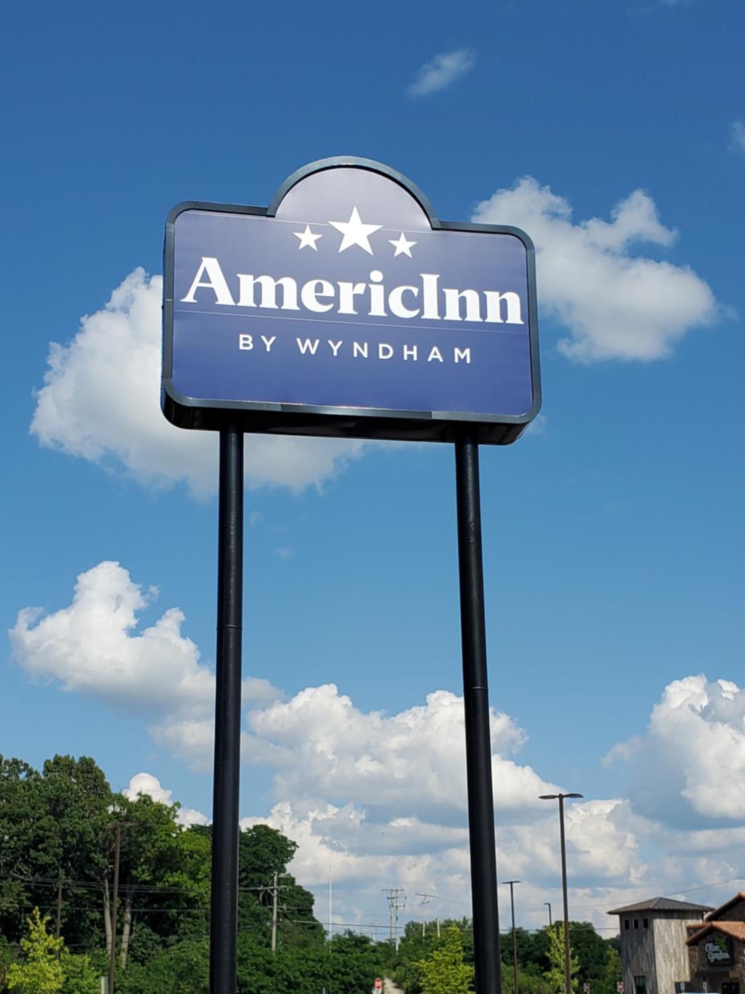 Americinn And Suites By Wyndham Delafield-Waukesha-Milwaukee Ngoại thất bức ảnh